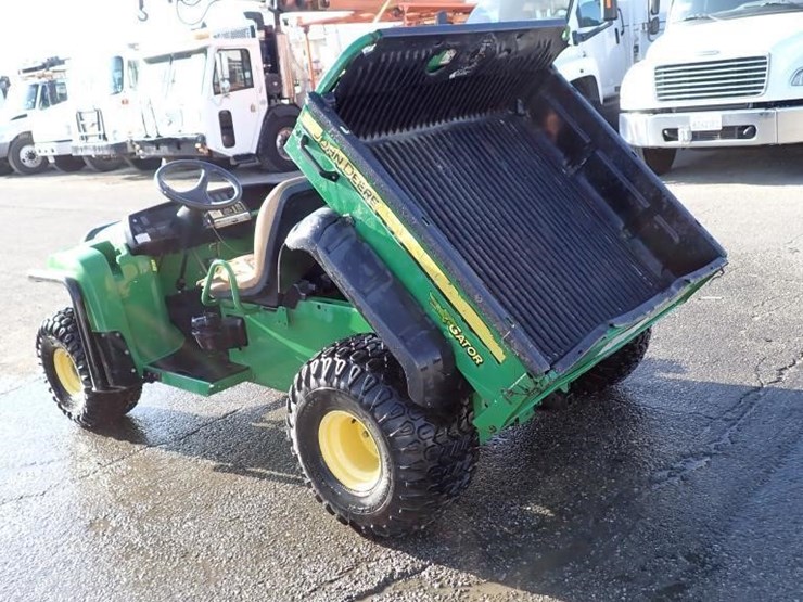2012-john-deere-gator-image-4
