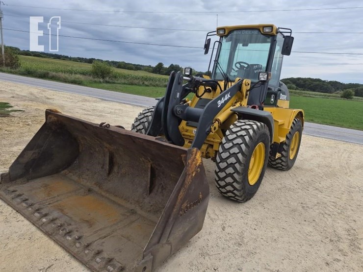 2016-deere-344k-image-6