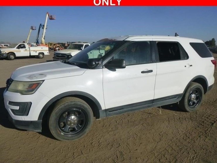 2017-ford-explorer-image-1