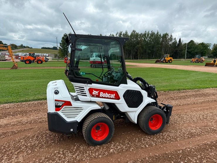 2024-bobcat-l28-image-4
