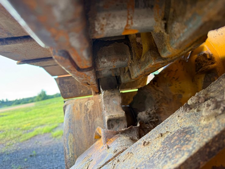 caterpillar-d5g-xl-image-15