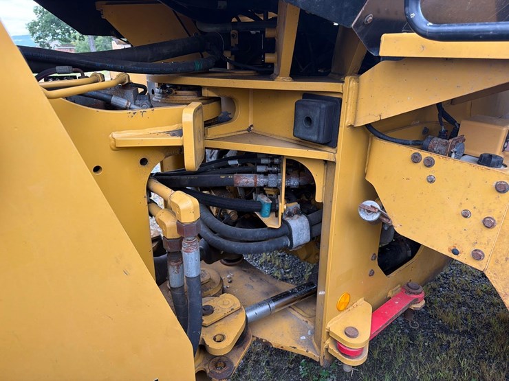 2020-caterpillar-938m-image-20