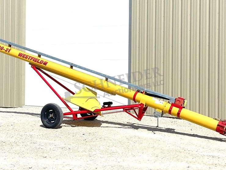 2017-westfield-wr100-31-transport-auger-image-1