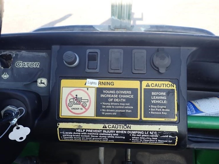 2012-john-deere-gator-image-14