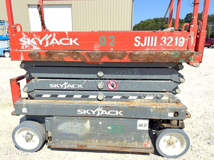 2017-skyjack-sjiii3219-image-15