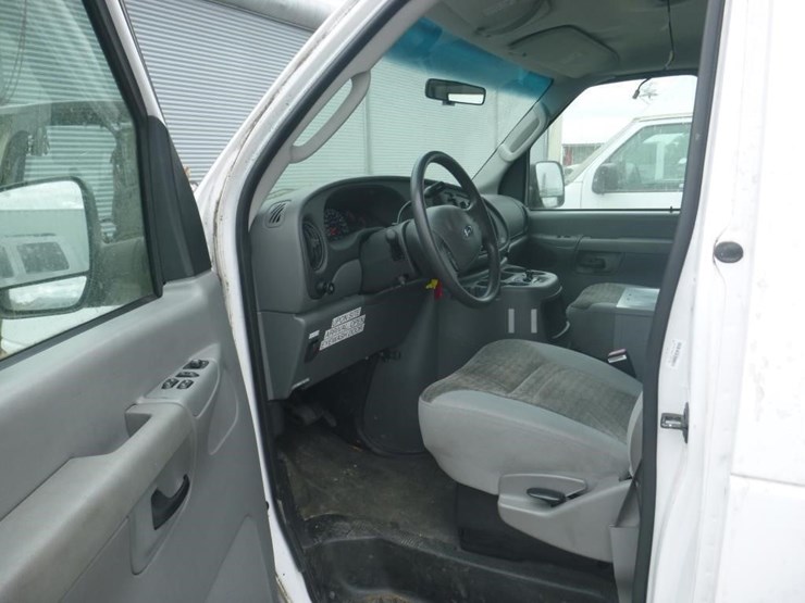2003-ford-econoline-350-image-5