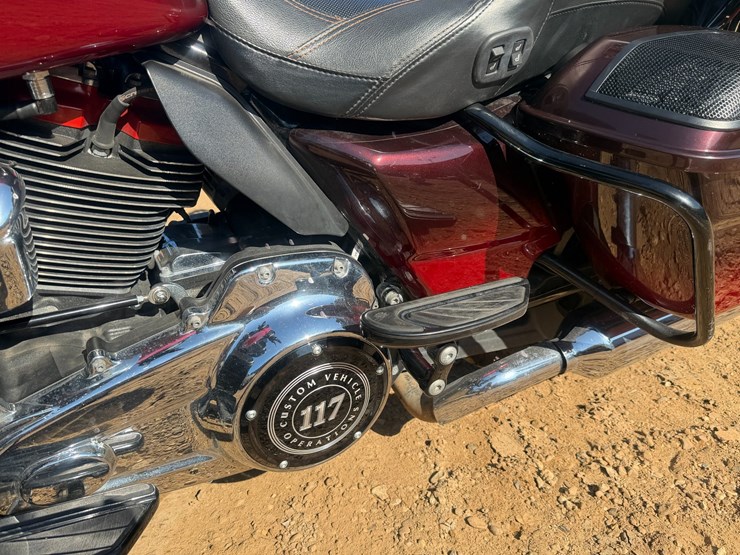 #1075-•-2018-harley-davidson-flhtkse-cvo-limited-image-19