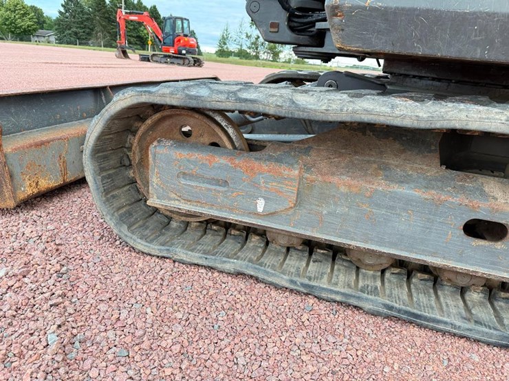 volvo-ecr88-image-9