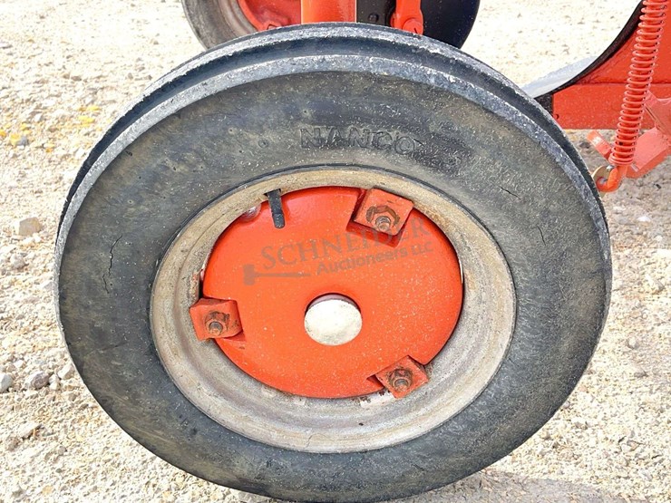 allis-chalmers-model-g-tractor-image-10