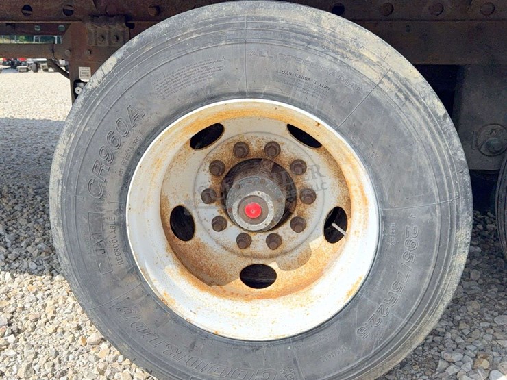 2008-utility-van-image-18