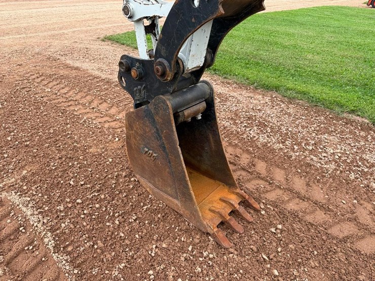 takeuchi-tb290-image-39