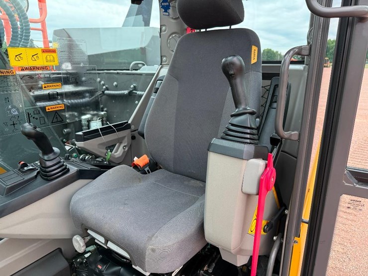 volvo-ecr145el-image-57