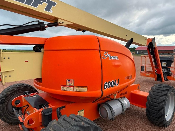 jlg-600aj-image-26