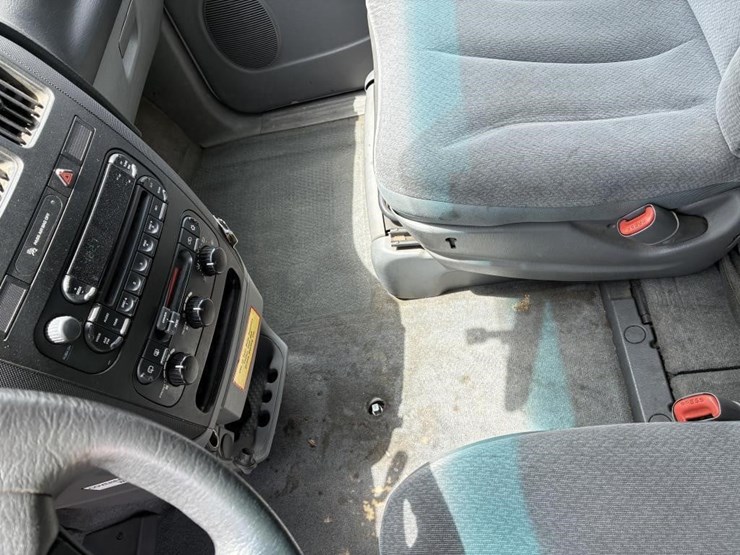 2005-dodge-grand-caravan-image-20