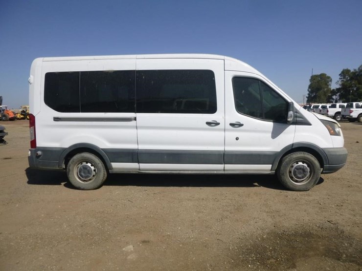 2018-ford-transit-image-13