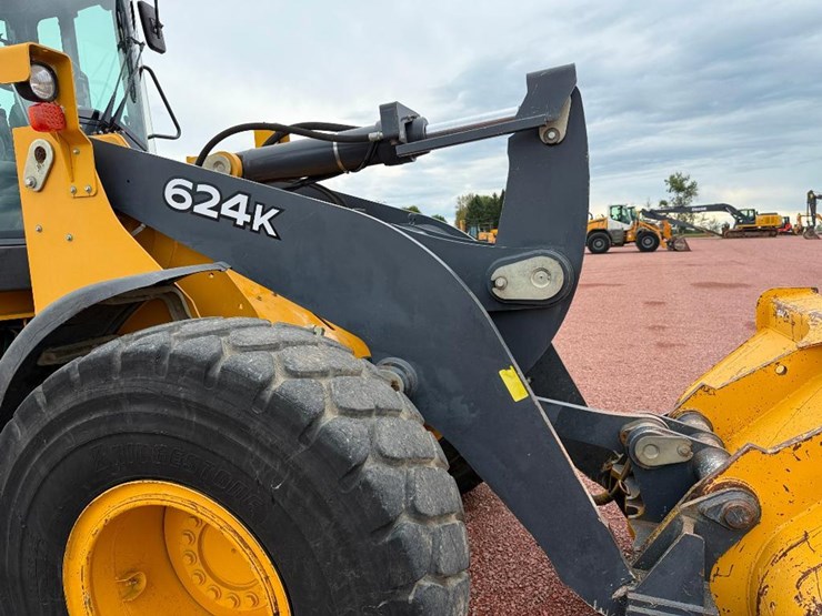 deere-624k-image-36