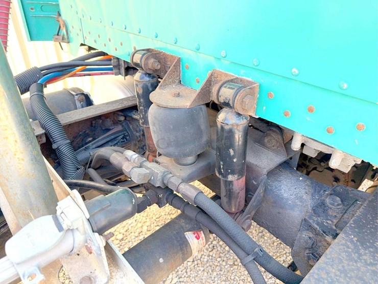 2003-peterbilt-378-image-23