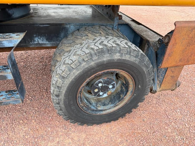 deere-210c-w-image-6