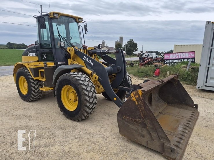 2016-deere-344k-image-4