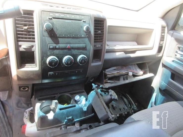 2011-dodge-ram-5500hd-image-7