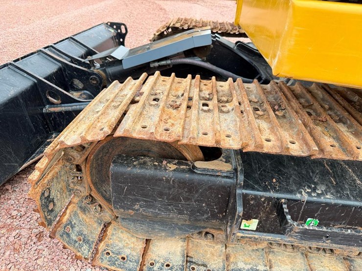 caterpillar-307.5-image-8