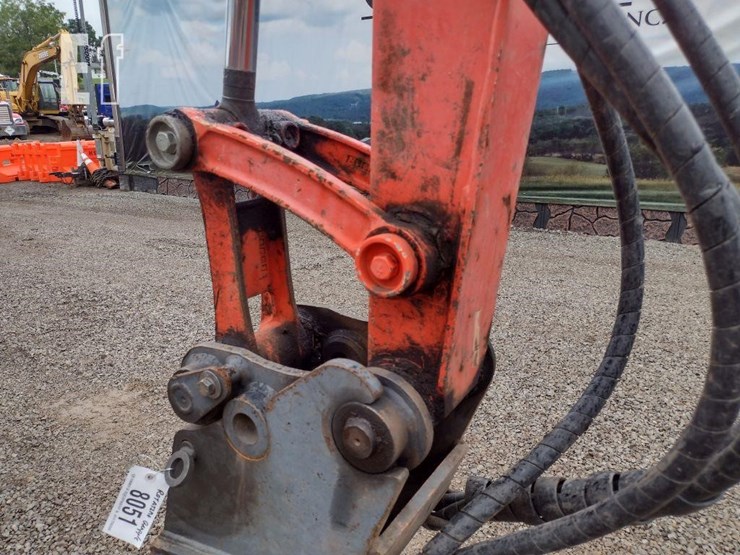 2016-kubota-kx040-4-image-22