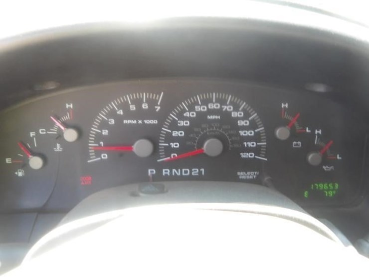 2003-ford-expedition-xlt-image-18