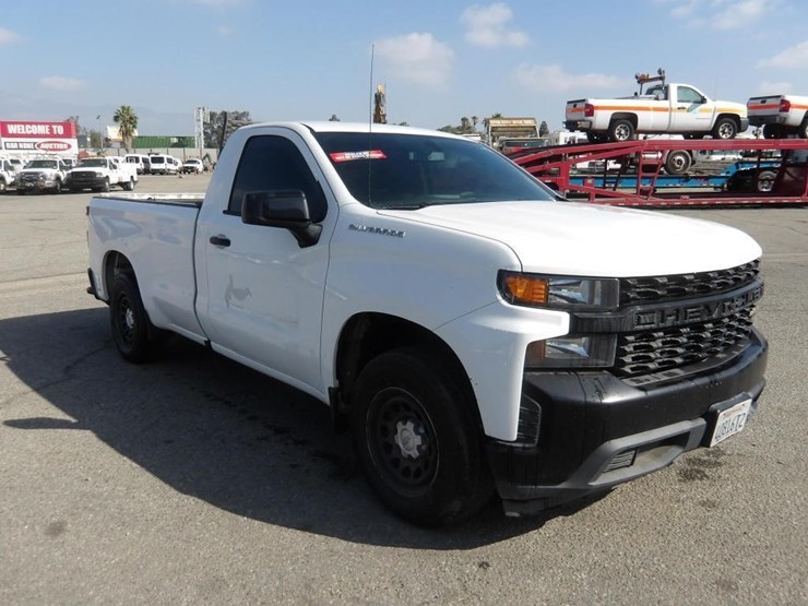 2019-chevrolet-silverado-1500-image-3
