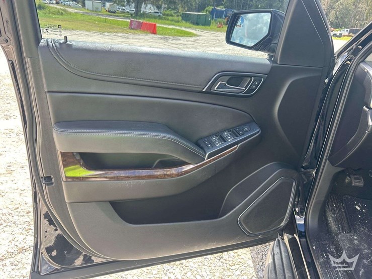 2018-chevrolet-tahoe-image-11