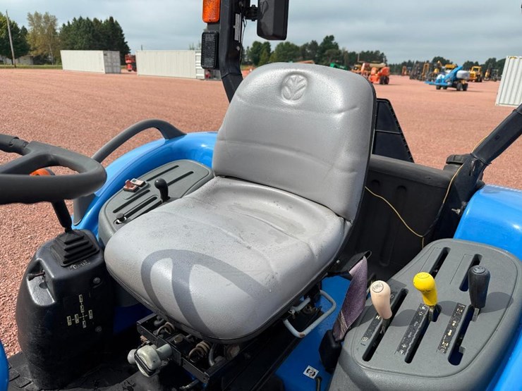 new-holland-tc35da-image-41