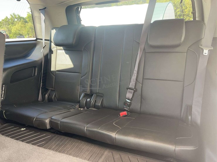 2016-chevrolet-tahoe-lt-image-42