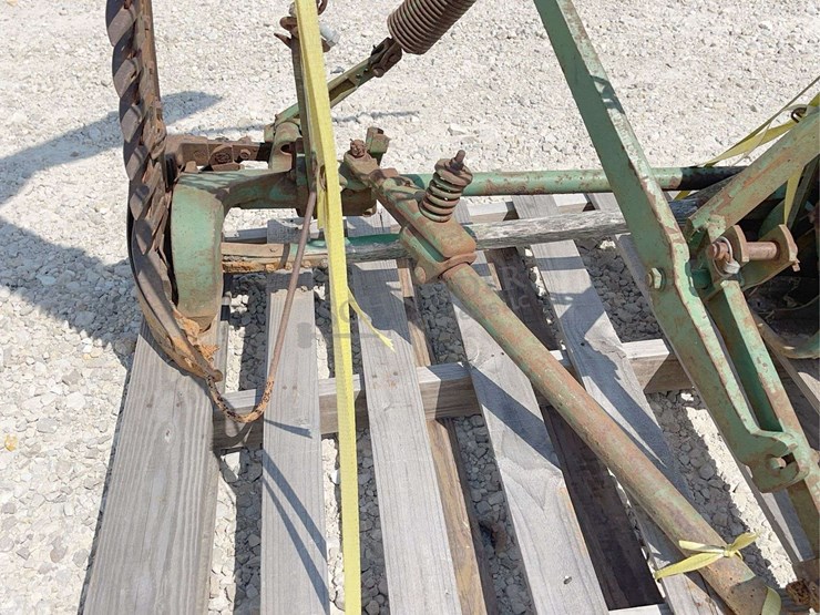 john-deere-7-image-11