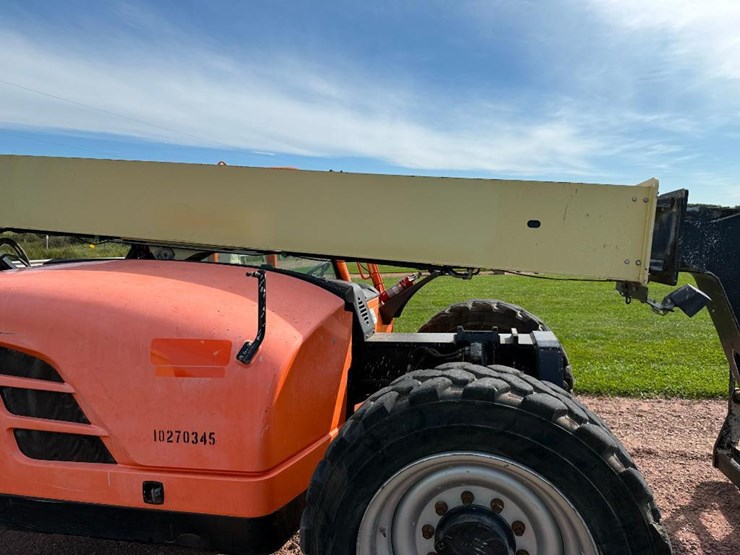 2014-jlg-g6-42a-image-21