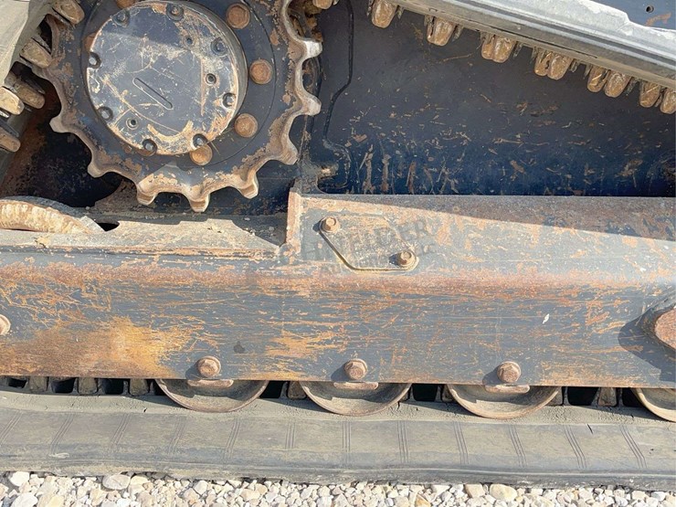 2019-kubota-svl65-2-image-39