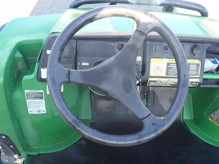 2012-john-deere-gator-image-12