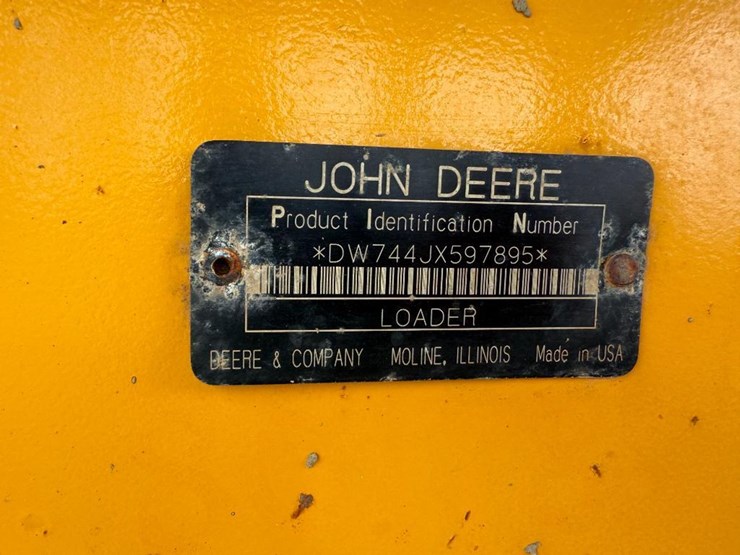 2005-deere-744j-image-59