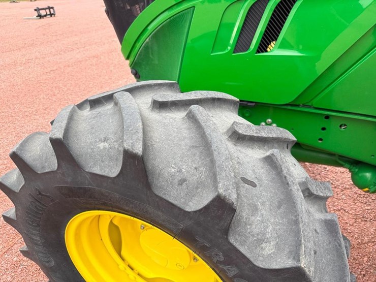 john-deere-6120r-image-12