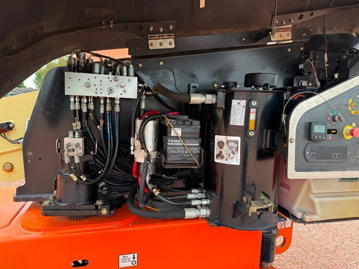 jlg-400s-image-41