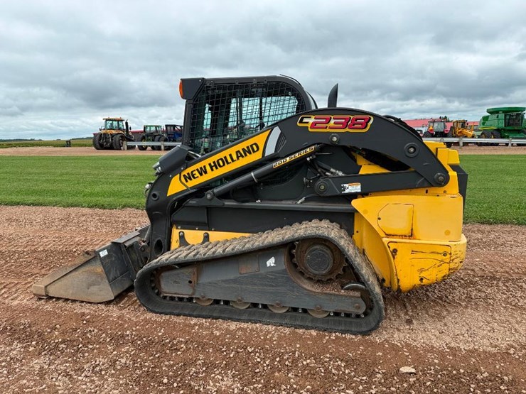 new-holland-c238-image-6
