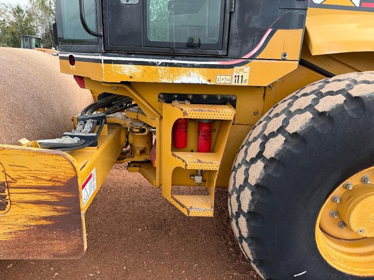 caterpillar-cs-563e-image-13