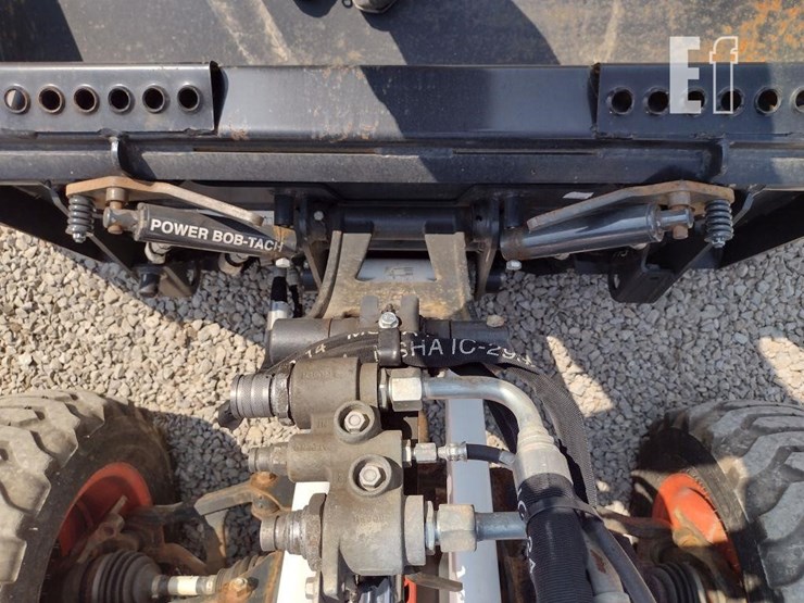 2021-bobcat-toolcat-5600-image-26