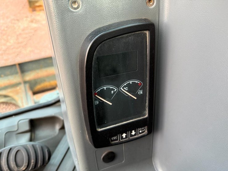 volvo-ecr88-image-63