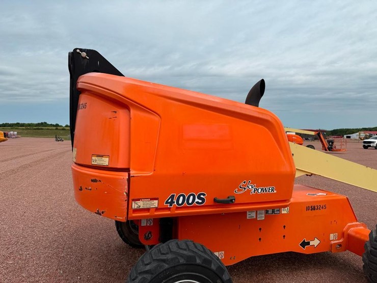 jlg-400s-image-21