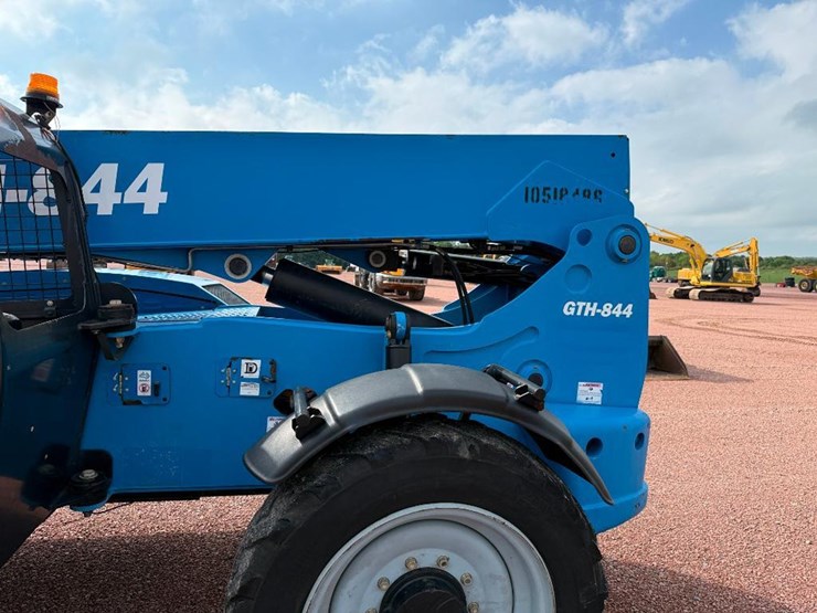 2016-genie-gth844-image-18