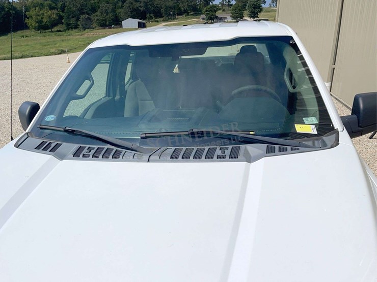 2017-ford-f150-image-14
