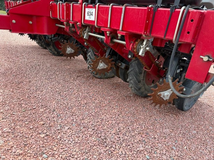 case-ih-1200-image-9