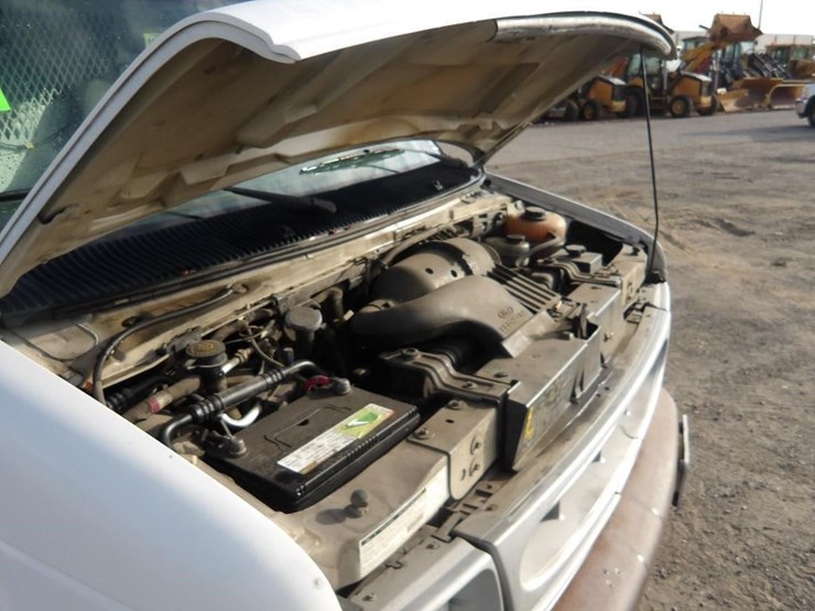 2002-ford-e350-image-8
