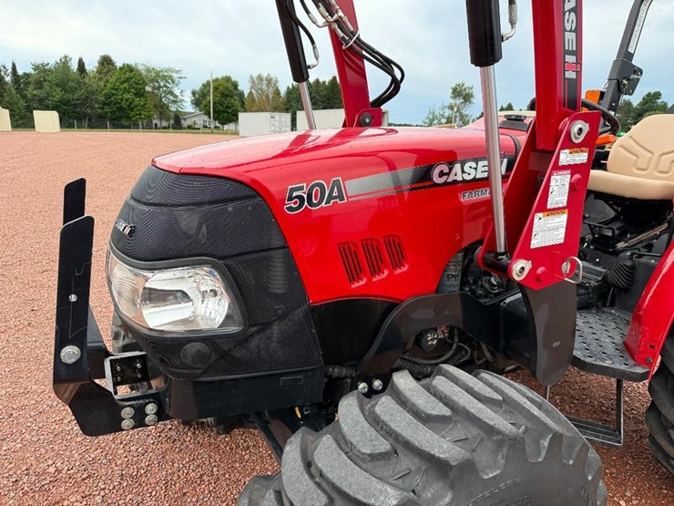 case-ih-farmall-50a-image-25