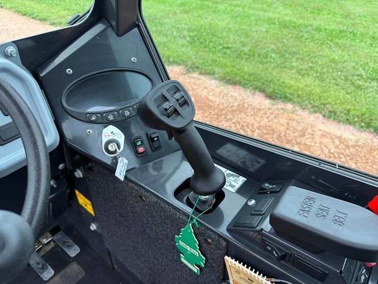 2024-bobcat-l28-image-37