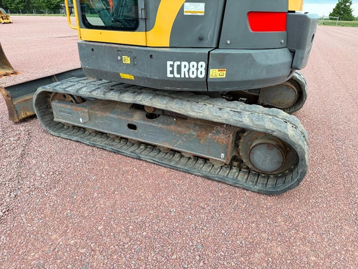 volvo-ecr88-image-6